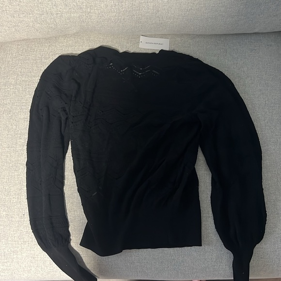 Banana Republic Lightweight Black Sweater SIZE XS - Picture 2 of 3